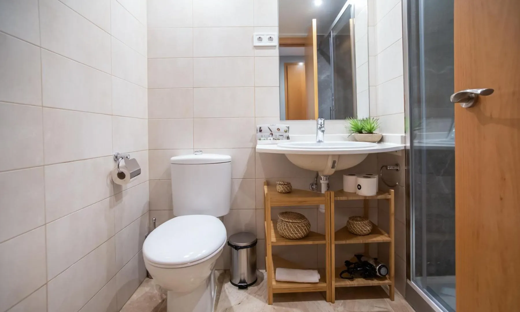 42Mal1083 - Great 2Br Near Sagrada Familia Apartment Barcelona