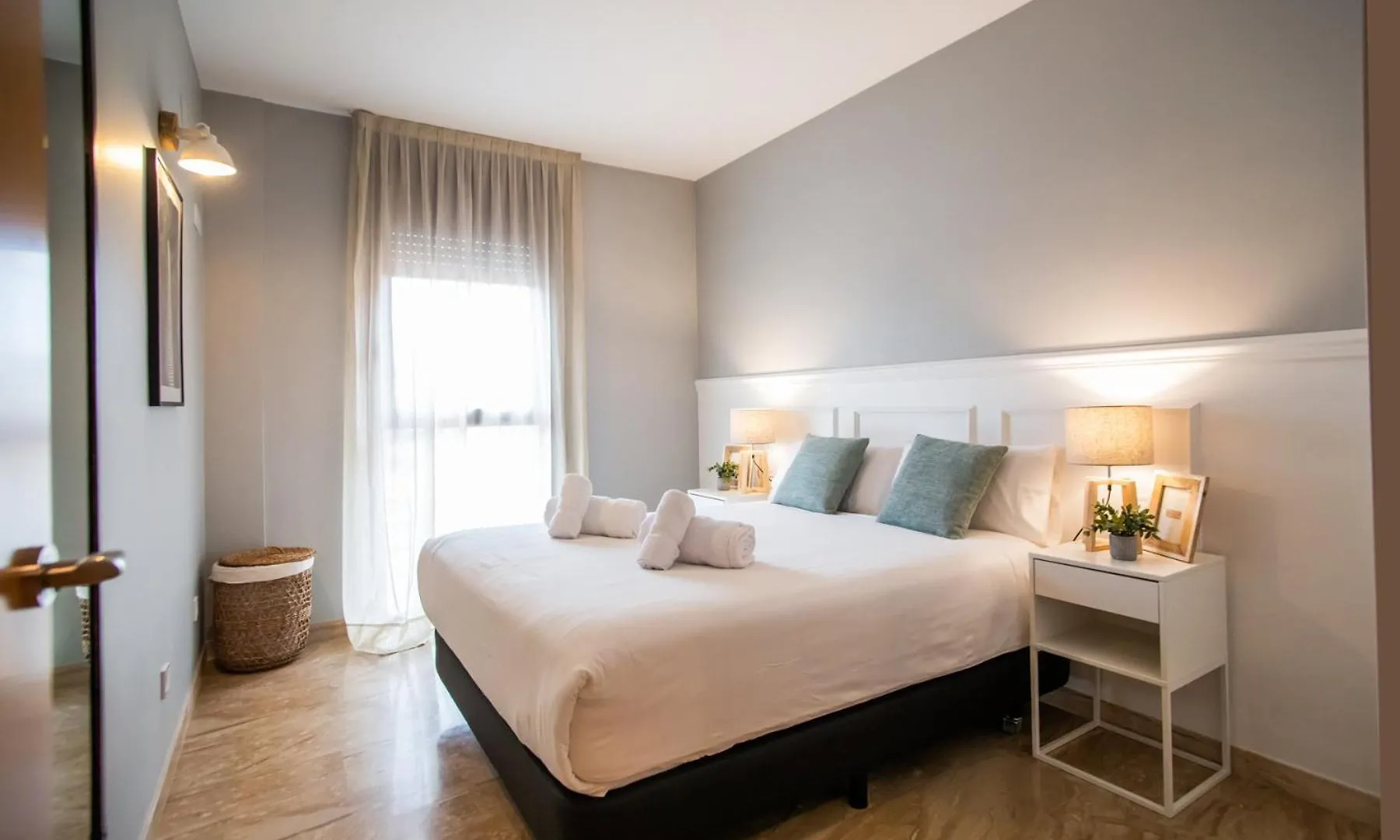 42Mal1083 - Great 2Br Near Sagrada Familia Daire Barselona