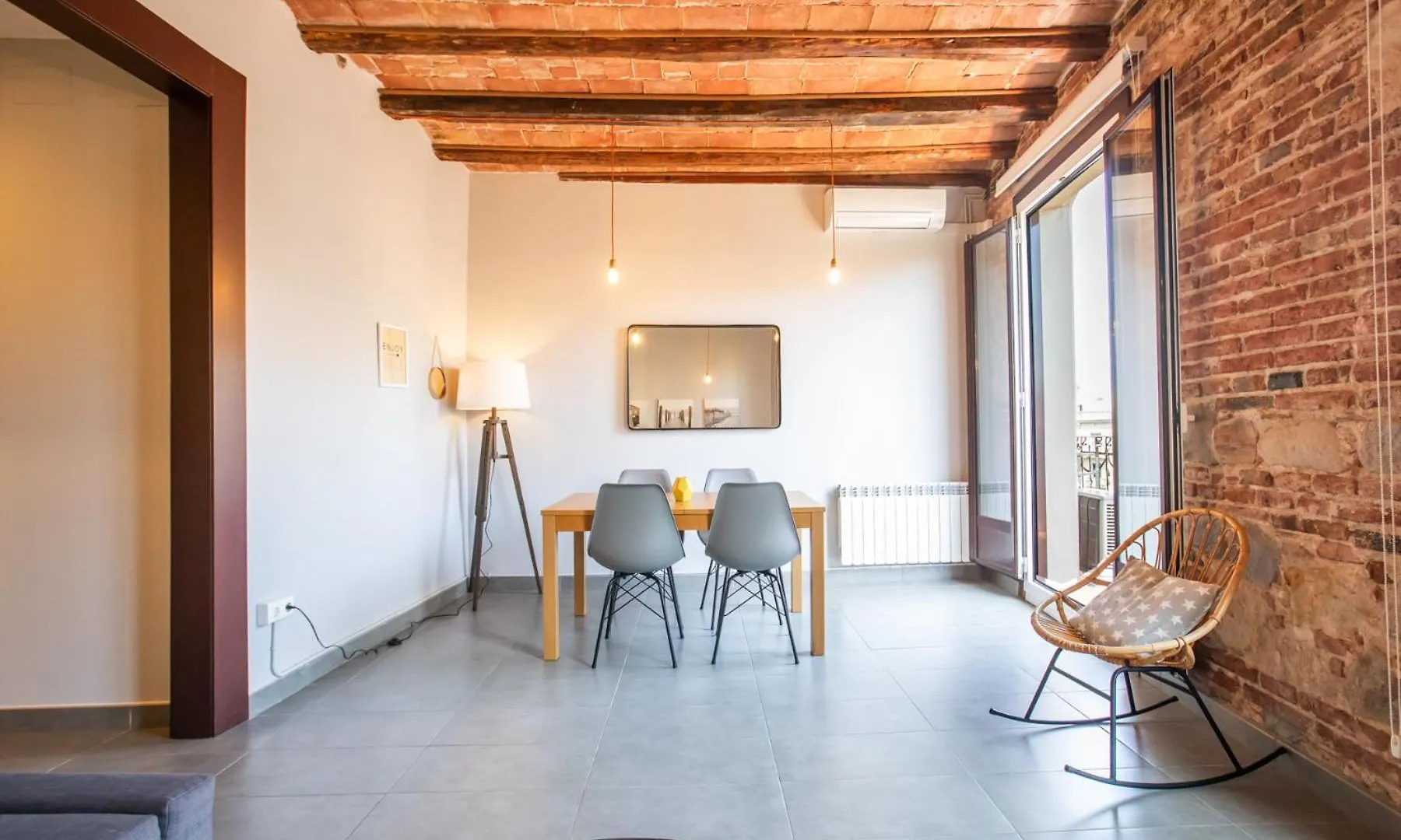 42Mal1083 - Great 2Br Near Sagrada Familia Daire Barselona