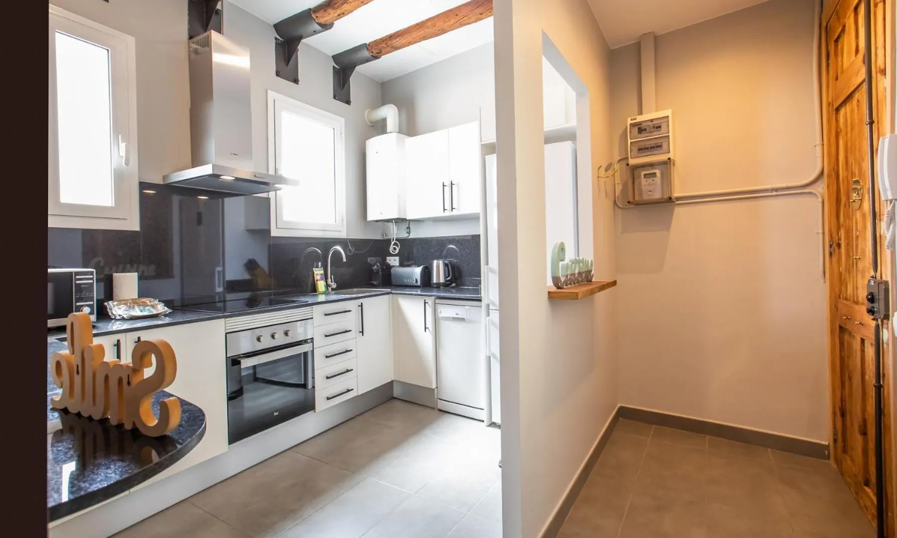 42Mal1083 - Great 2Br Near Sagrada Familia Daire Barselona