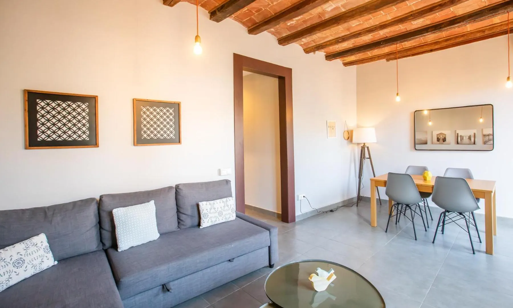 42Mal1083 - Great 2Br Near Sagrada Familia Daire Barselona 0*,